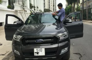 THAY KÍNH ÔTÔ XE TẢI tận nơi Giá rẻ